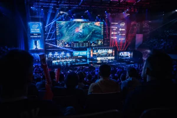 Kas yra esportas ir kaip pradėti jį žiūrėti
